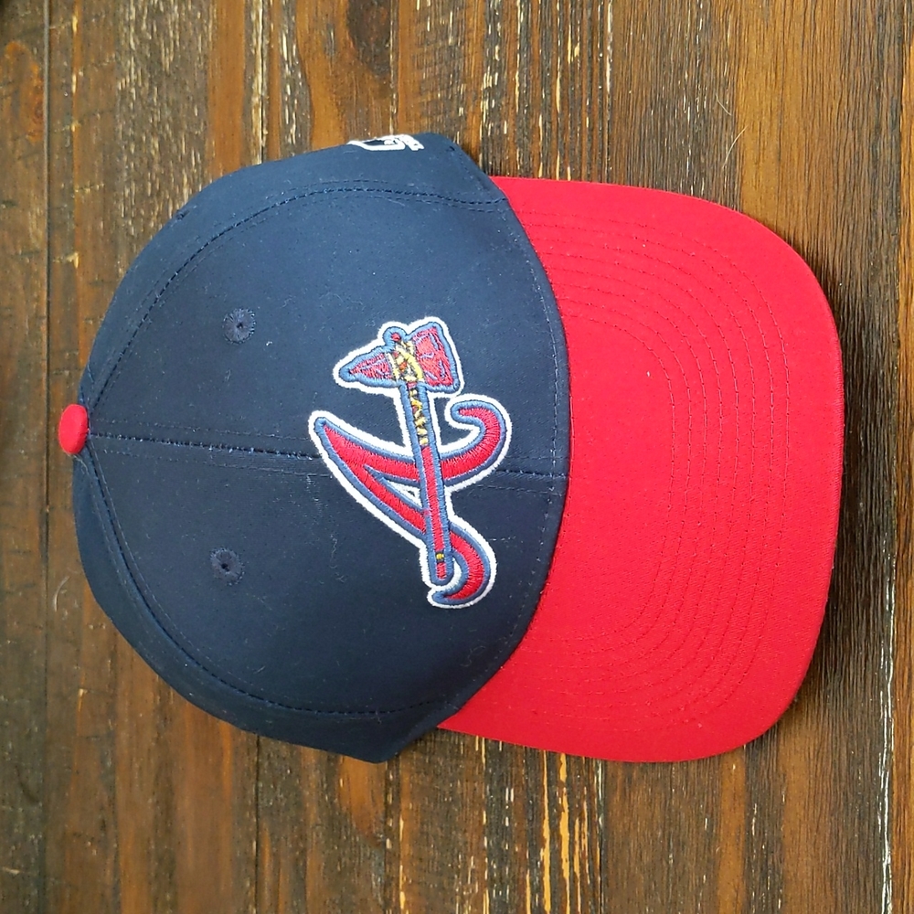 Vintage New Atlanta Braves Baseball Hat with Adjustable Back